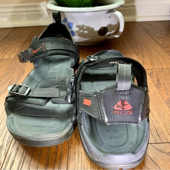 Vintage 90s Nike AGG sandals - Picture 4 of 10